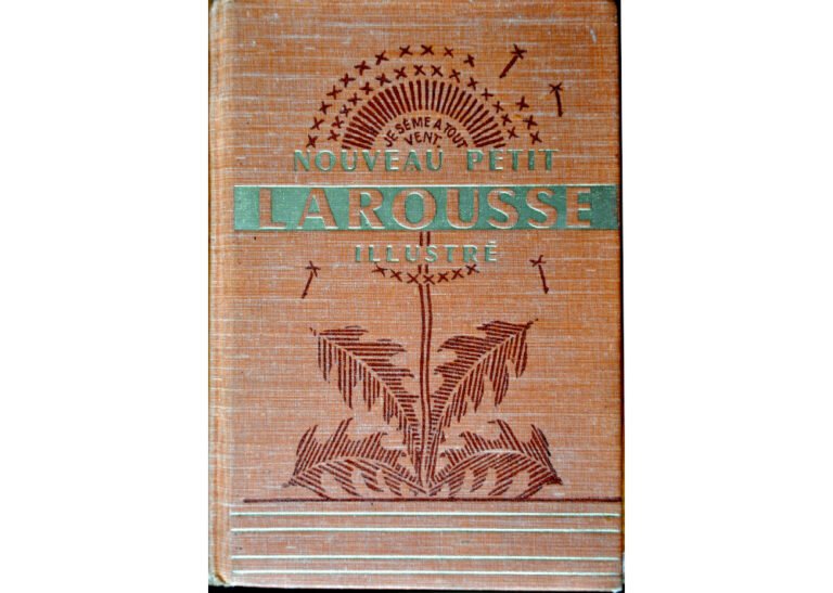 Couverture du dictionnaire Larousse de 1940
