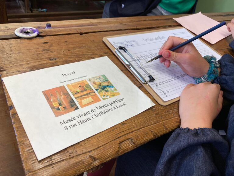 Première édition de « Passe ton certif! » le 24 mai 2022 au musée vivant de l&rsquo;école publique, à Laval